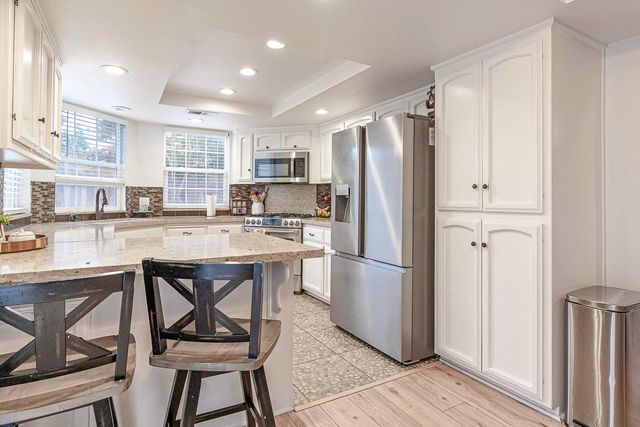 2038 Pontiac St, Oakdale, CA 95361