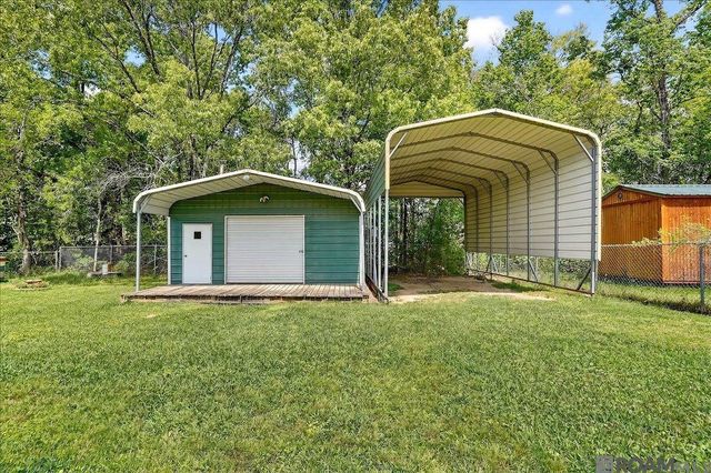 7743 Misty Oaks Ave, Baker, LA 70714