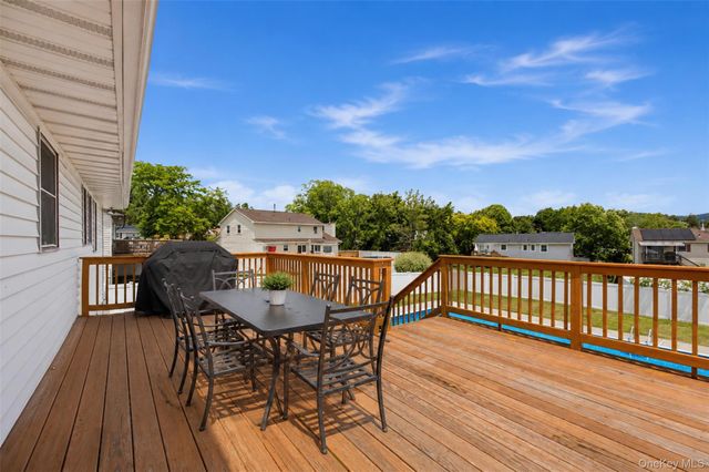 41 Guernsey Drive, New Windsor, NY 12553