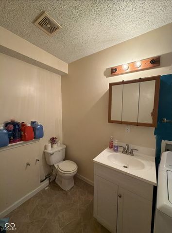 6714 E 43rd Place, Indianapolis, IN 46226
