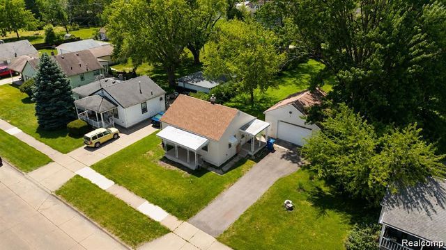 24895 Marigold Avenue, Warren, MI 48089