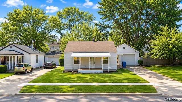 24895 Marigold Avenue, Warren, MI 48089