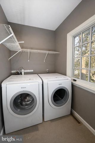 112 W PARK PL, Newark, DE 19711