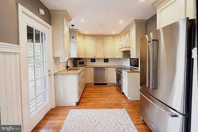 112 W PARK PL, Newark, DE 19711
