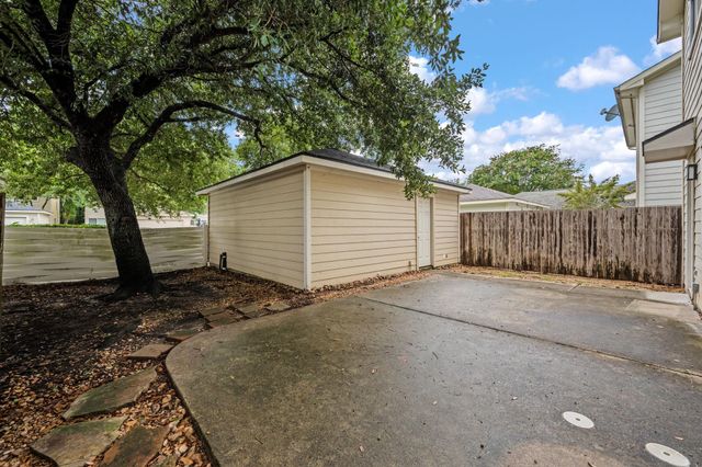 26853 Haileys Manor, Kingwood, TX 77339