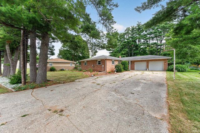 55880 River Shore Lane, Elkhart, IN 46516