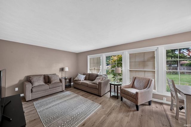 55880 River Shore Lane, Elkhart, IN 46516
