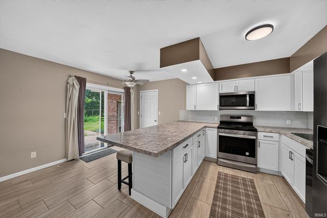 55880 River Shore Lane, Elkhart, IN 46516