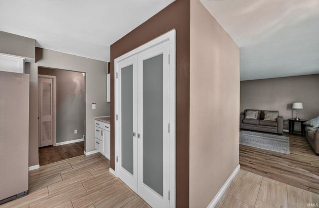 55880 River Shore Lane, Elkhart, IN 46516