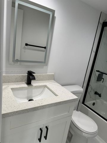 9280 fontainebleau blvd 403, Miami, FL 33172