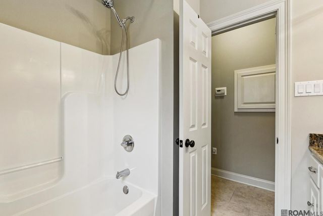 16490 Anna Belle Dr, Prairieville, LA 70769