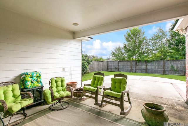 16490 Anna Belle Dr, Prairieville, LA 70769