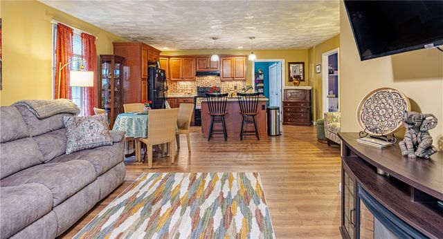 956 Reynolds Road, Glocester, RI 02814