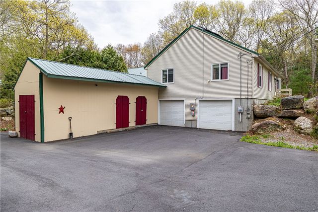 956 Reynolds Road, Glocester, RI 02814