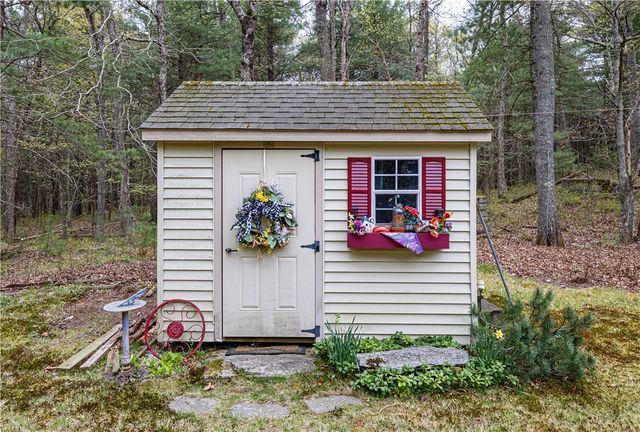 956 Reynolds Road, Glocester, RI 02814