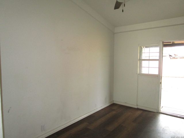 9330 CERRO VERDE DR, San Antonio, TX 78224