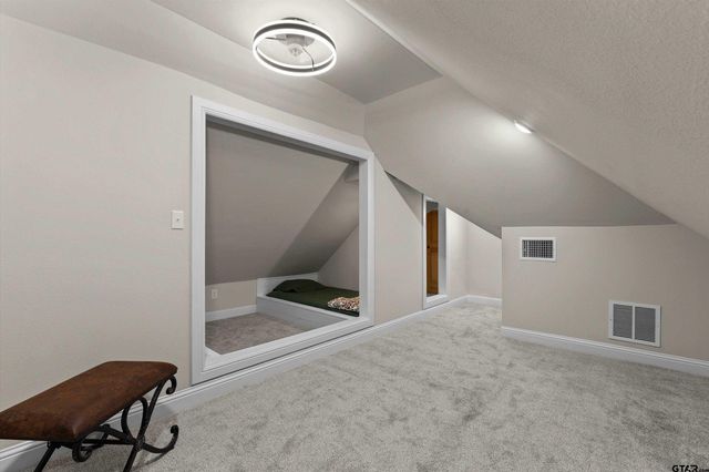 160 Chase Creek Dr. S, Henderson, TX 75654