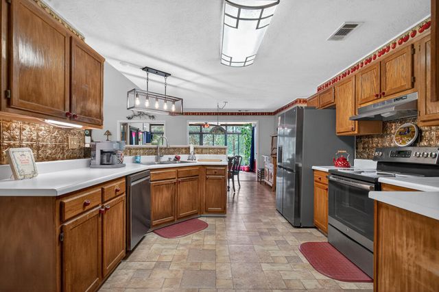 210 Old Pond Road, Lagrange, GA 30241