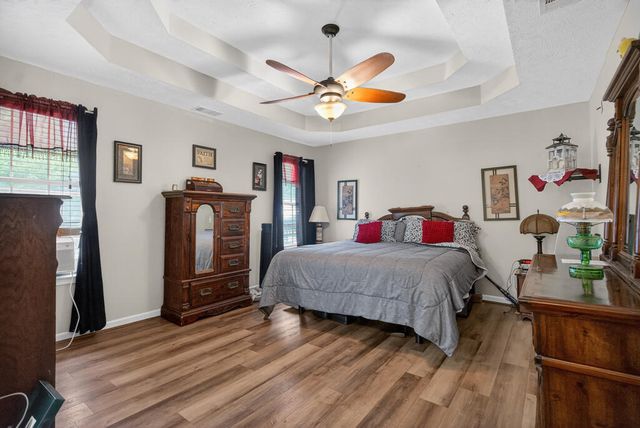 210 Old Pond Road, Lagrange, GA 30241