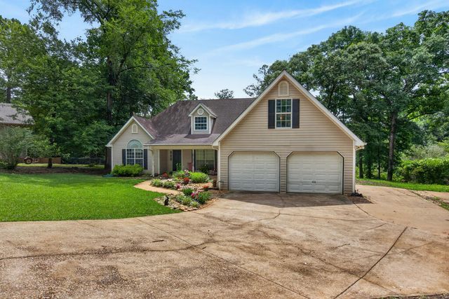 210 Old Pond Road, Lagrange, GA 30241
