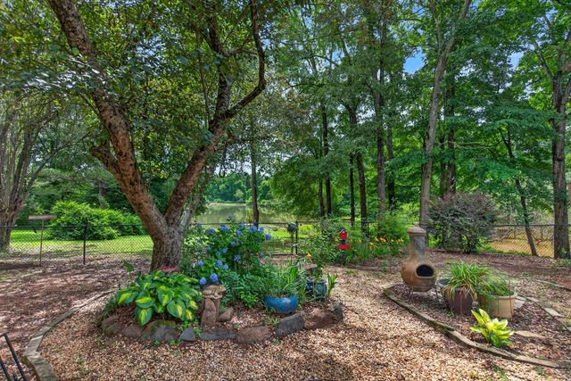 210 Old Pond Road, Lagrange, GA 30241