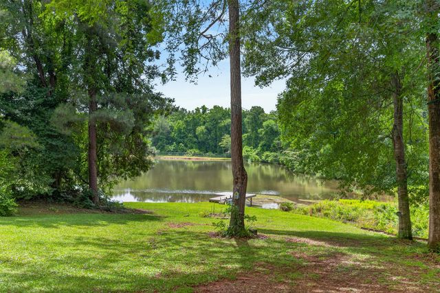 210 Old Pond Road, Lagrange, GA 30241