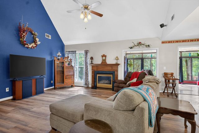 210 Old Pond Road, Lagrange, GA 30241