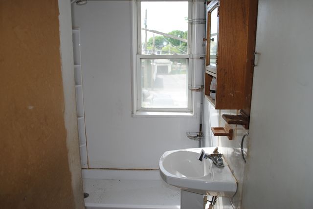 19 Pine Street, Rochester, NH 03867