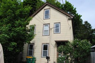 19 Pine Street, Rochester, NH 03867