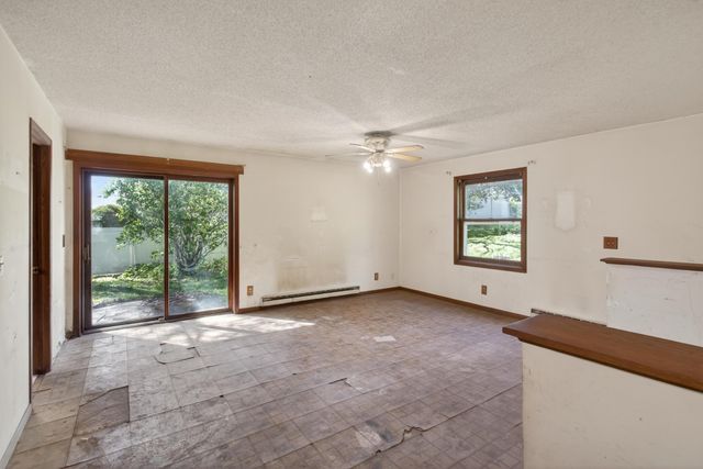 15105 Dunbar Court, Apple Valley, MN 55124
