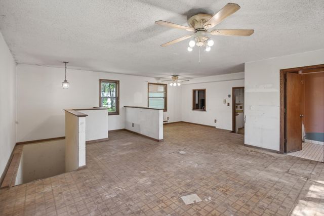 15105 Dunbar Court, Apple Valley, MN 55124