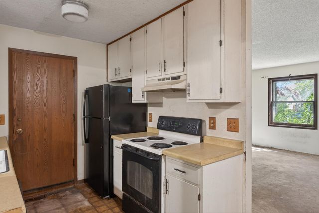 15105 Dunbar Court, Apple Valley, MN 55124