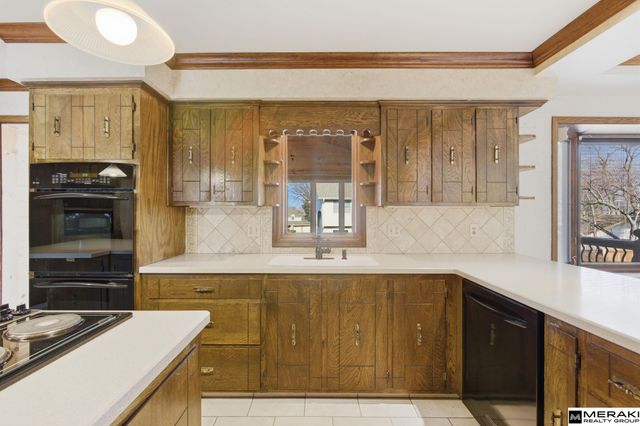 2008 S 146th Circle, Omaha, NE 68144