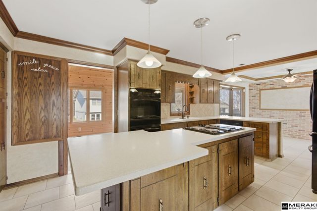 2008 S 146th Circle, Omaha, NE 68144