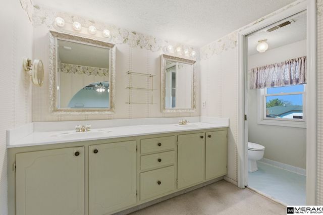 2008 S 146th Circle, Omaha, NE 68144