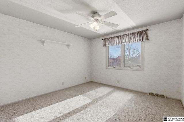 2008 S 146th Circle, Omaha, NE 68144