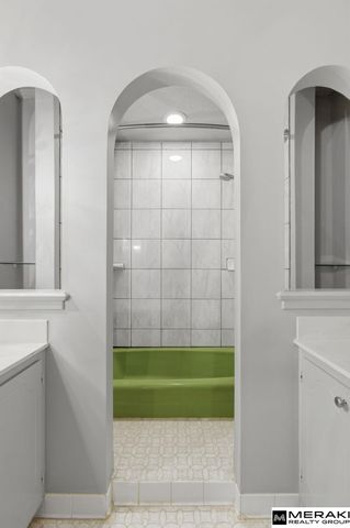 2008 S 146th Circle, Omaha, NE 68144