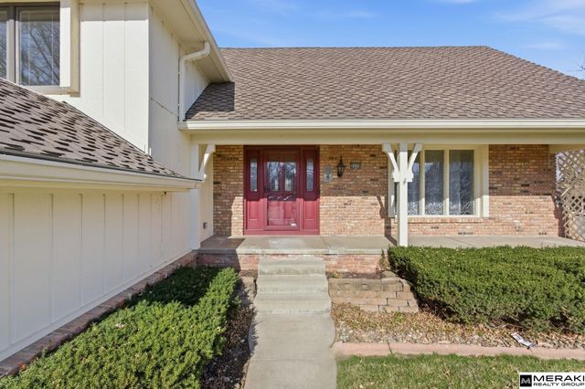 2008 S 146th Circle, Omaha, NE 68144