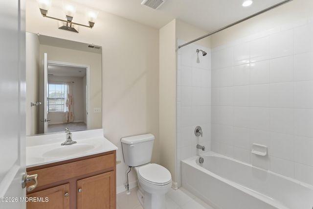 51 Traditions Place, Monroe, NJ 08831