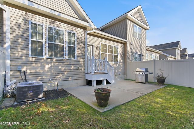 51 Traditions Place, Monroe, NJ 08831