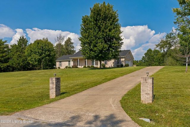 1196 Deerwood Dr, Coxs Creek, KY 40013