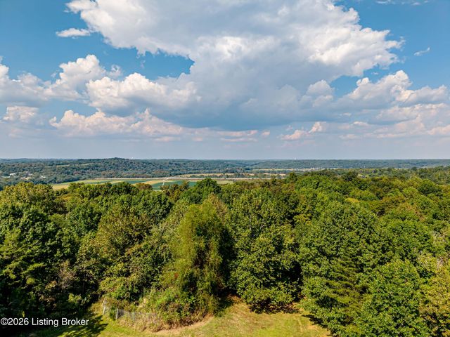 1196 Deerwood Dr, Coxs Creek, KY 40013