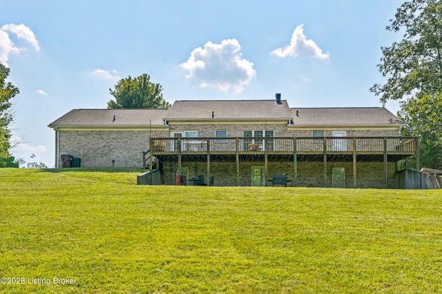 1196 Deerwood Dr, Coxs Creek, KY 40013