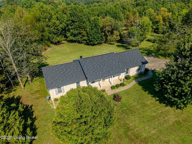 1196 Deerwood Dr, Coxs Creek, KY 40013