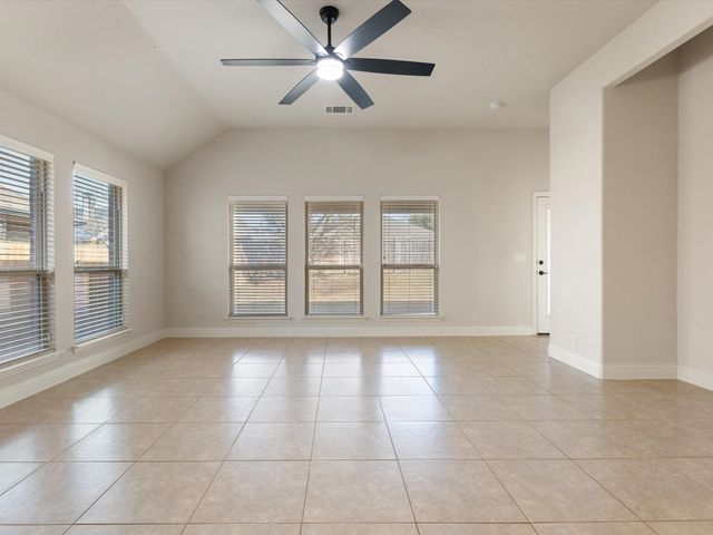 2106 Hanakoa Falls Drive, Anna, TX 75409