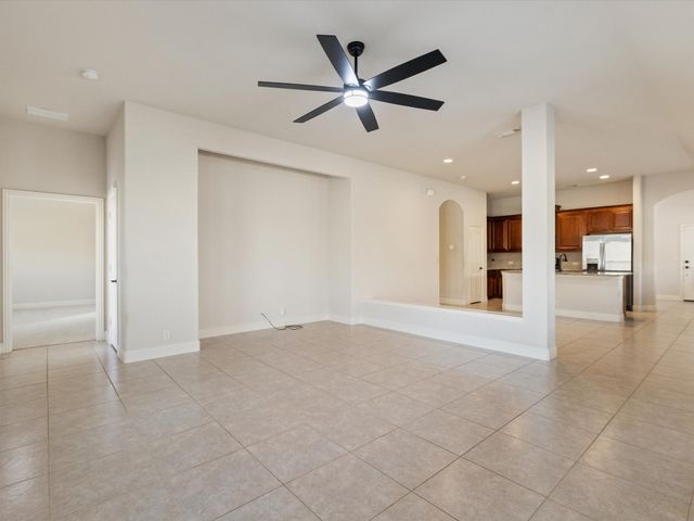 2106 Hanakoa Falls Drive, Anna, TX 75409