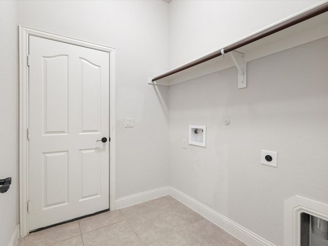 2106 Hanakoa Falls Drive, Anna, TX 75409