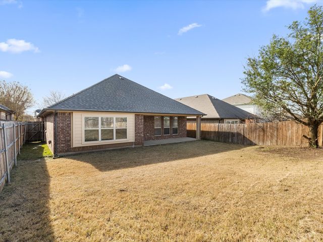 2106 Hanakoa Falls Drive, Anna, TX 75409