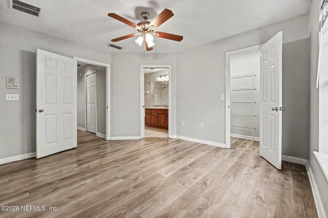 1517 FIELDVIEW Drive, Jacksonville, FL 32225