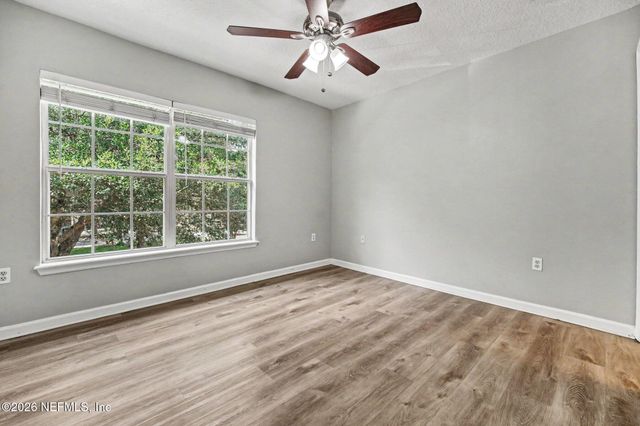1517 FIELDVIEW Drive, Jacksonville, FL 32225